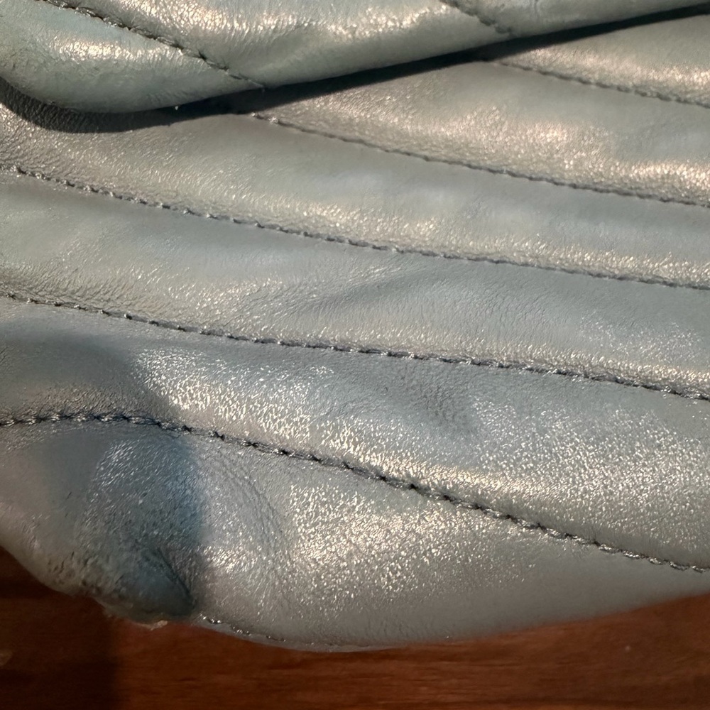 Tory Burch Quilted Leather Chain Shoulder Bag in Pale Blue with Gold Hardware - Picture 2 of 13